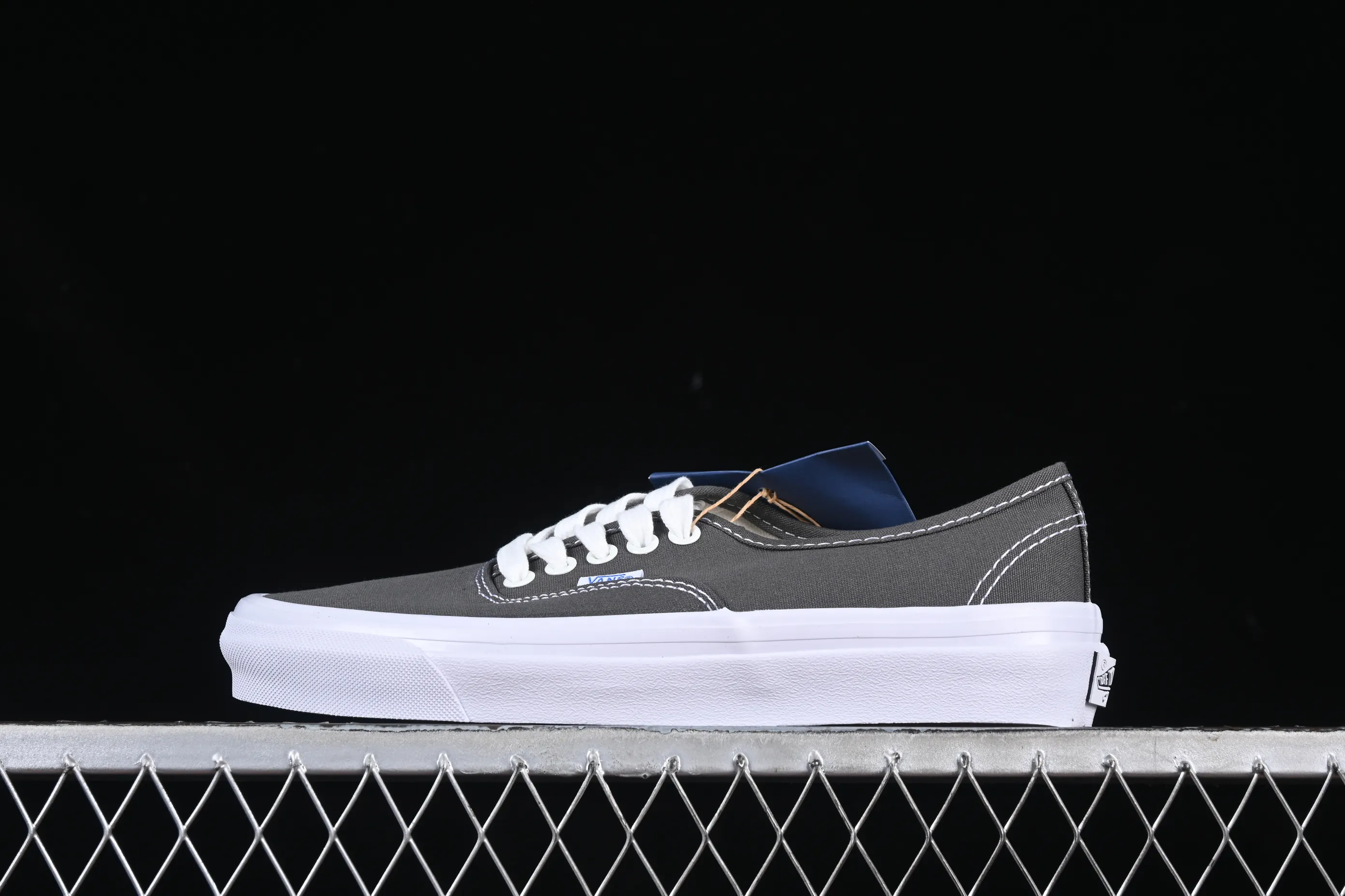 All categories Vans Vans series Vans Low Vans low-top Vans Authentic Reissue 44 Vans official high-end branch low-top casual sneakers VN0007QZ2VM